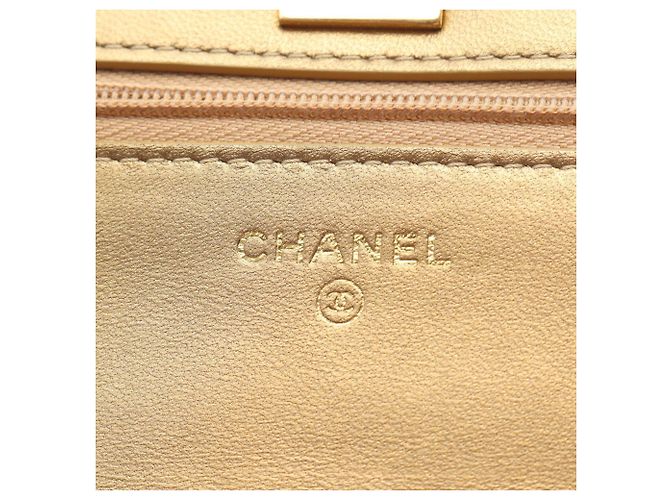 Borsa a tracolla Chanel Matelassé in pelle d'agnello dorata D'oro - vista 4