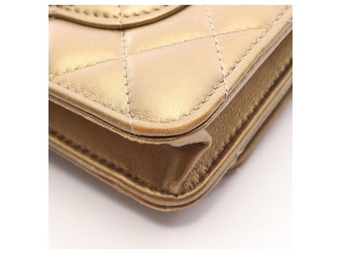 Borsa a tracolla Chanel Matelassé in pelle d'agnello dorata D'oro - vista 9