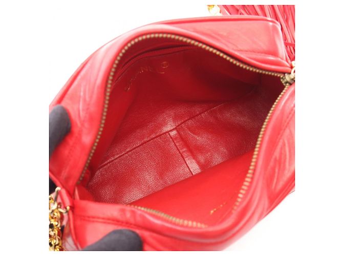 Borsa a spalla Chanel Matelassé con nappina Rosso - vista 3