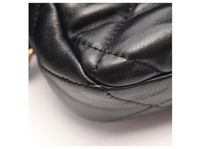 Borsa a tracolla Chanel Matelassé Heart Lock Nero - vista 6