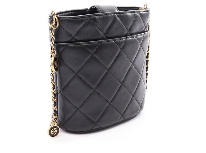 Borsa a secchiello Chanel Matelassé in pelle di agnello nera Nero - vista 2
