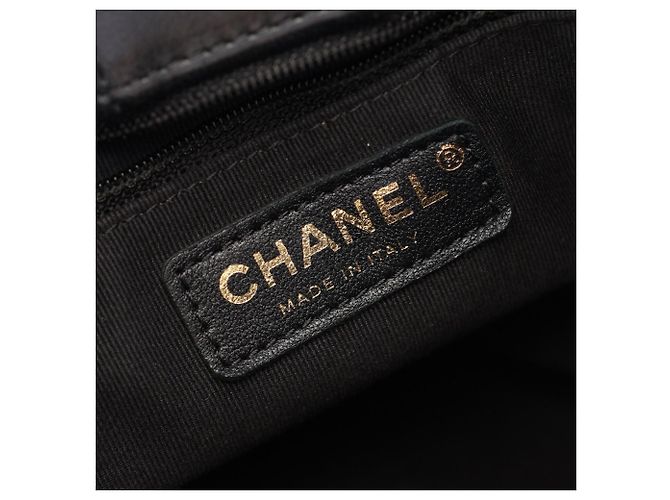 Borsa a secchiello Chanel Matelassé in pelle di agnello nera Nero - vista 4