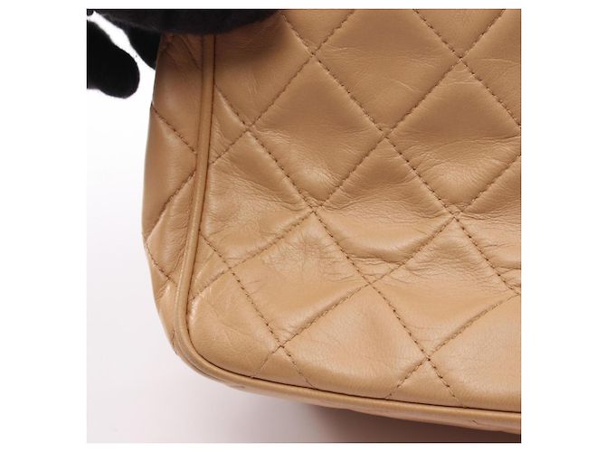 Borsa Chanel Matelassé in Beige - vista 11