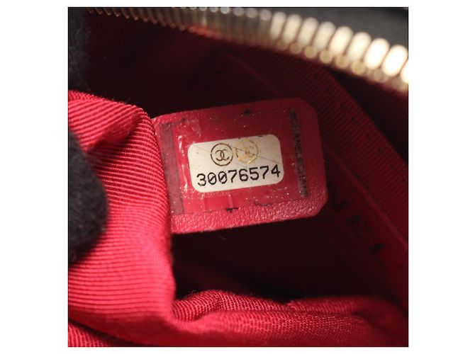 Chanel Matelassé Runde Mini Schultertasche Schwarz - Ansicht 5