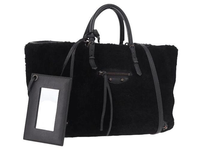 Balenciaga Papier A4 Classic Studs Shearling Medium Nero - vista 3