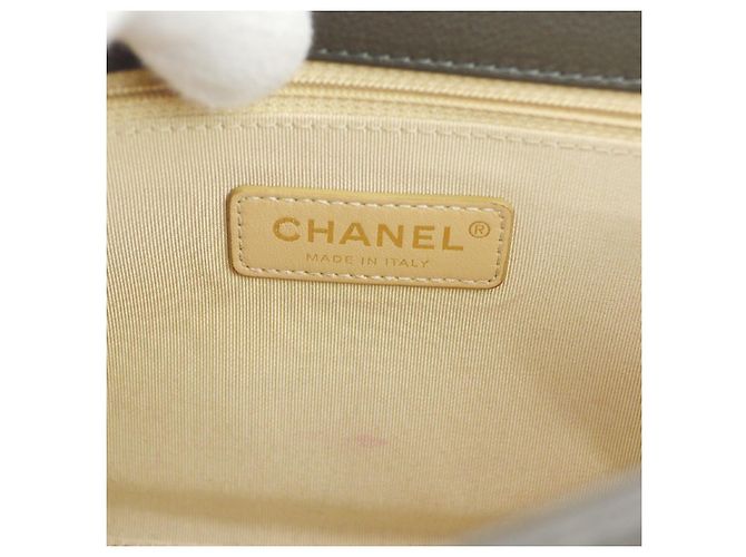 Chanel Label Click Flap Quilted Calfskin Medium Verde - vista 4