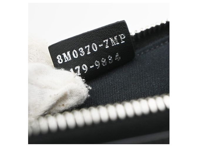 Fendi Karlito Studded Saffiano Leather Medium Negro - vista 7