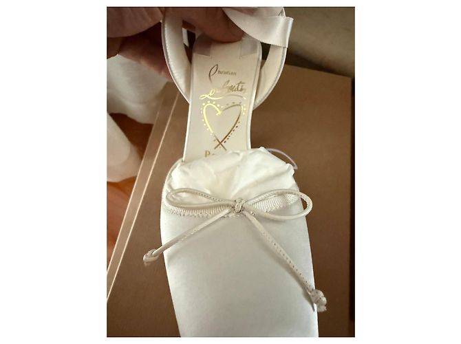 Christian Louboutin Satin High Heels Weiß - Ansicht 7
