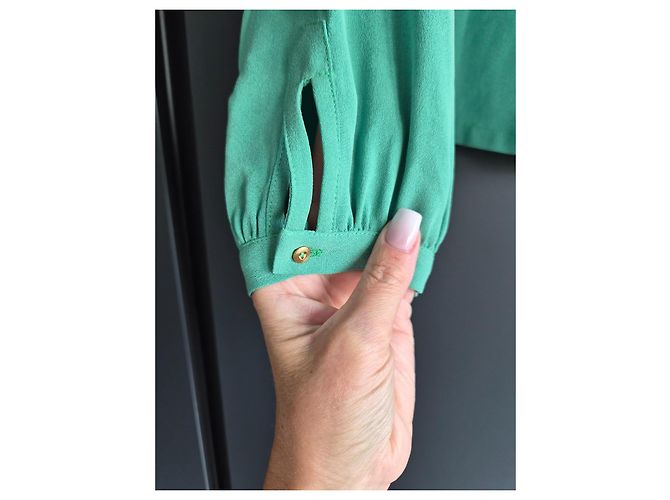 Blusa de seda verde com recortes Diane von Furstenberg - vista 5