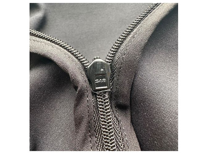 Giorgio Armani Falda lápiz midi Emporio Armani en viscosa negra Negro - vista 4