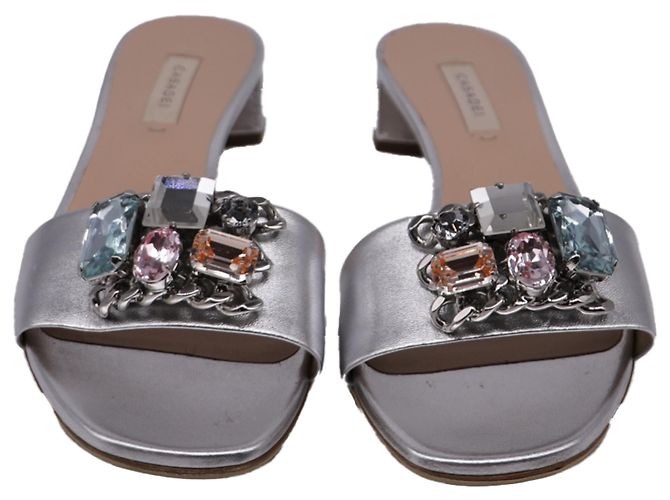 Casadei Pantoletten aus metallic-silbernem Leder mit Kristallbesatz Metallisch - Ansicht 2
