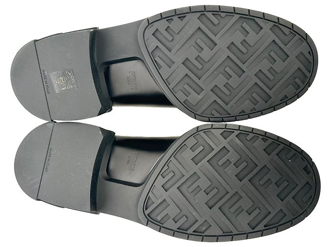 Mocassini Frame Slip-On Fendi in pelle di vitello nera Nero - vista 12