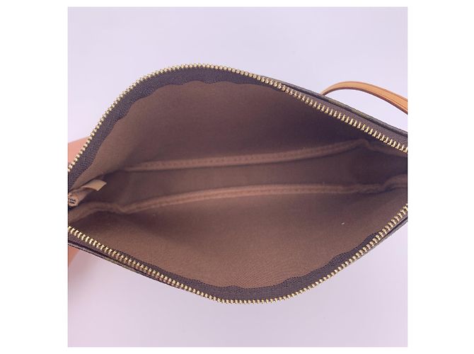 Louis Vuitton Borsa Pochette Accessoires in tela Monogram marrone - vista 5