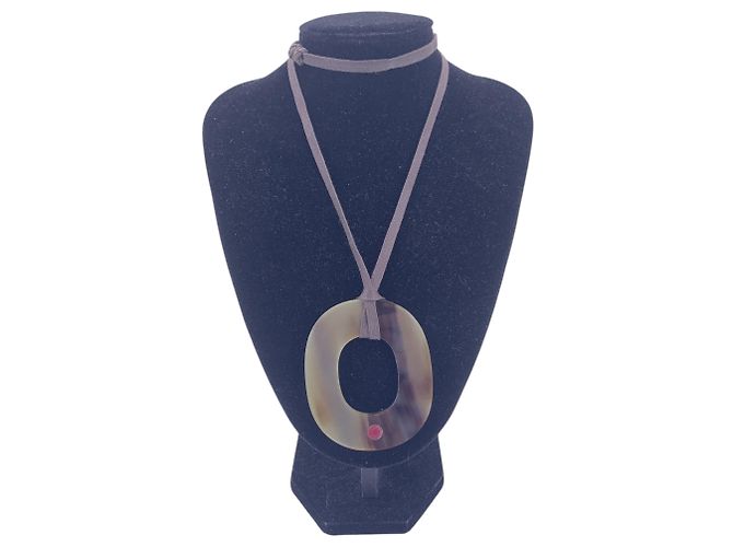 Hermès Collana con pendente ovale Isthme in corno di bufalo marrone Hermes - vista 2
