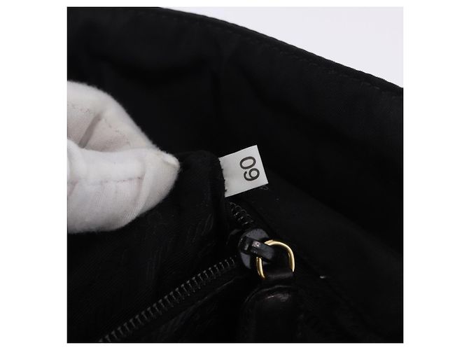 PRADA Chain Shoulder Bag Nylon Black Gold Tone - vista 12
