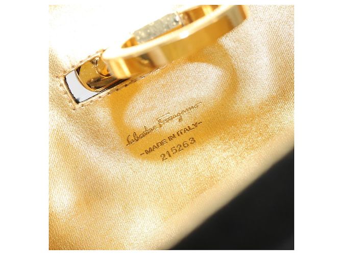 Salvatore Ferragamo Gancini Chain Shoulder Bag plastic Clear Gold - vista 16