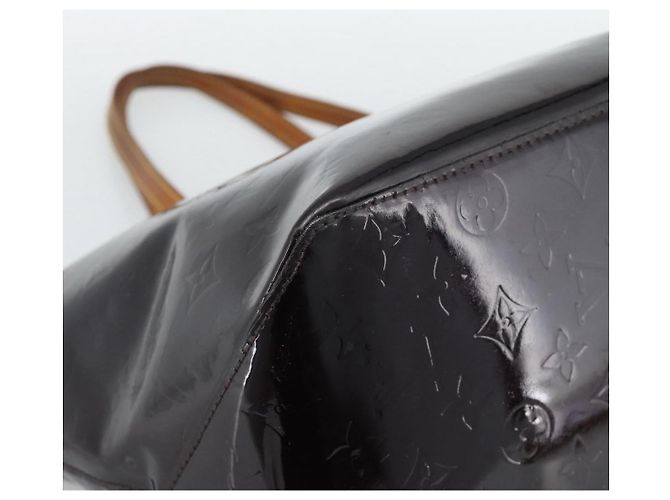 LOUIS VUITTON Monogram Vernis Bellevue GM Tote Bag Amarante M93589 - vista 11