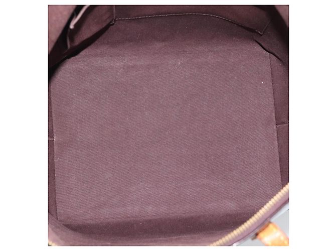 LOUIS VUITTON Monogram Vernis Bellevue GM Tote Bag Amarante M93589 - vista 17