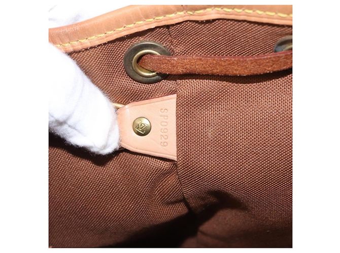 LOUIS VUITTON Monogram Montsouris PM Backpack M51137 LV - vista 24