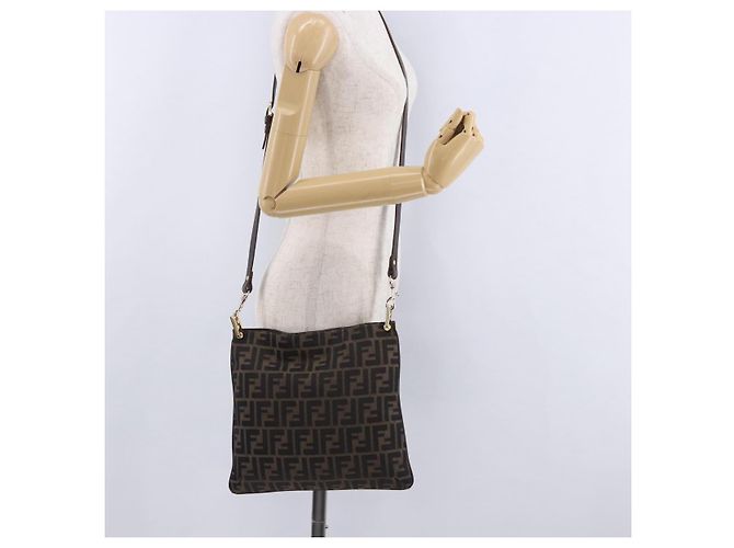 FENDI Zucca Canvas Shoulder Bag Brown Black - vista 22
