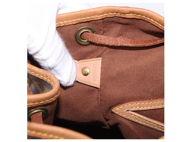 LOUIS VUITTON Monogram Montsouris MM Backpack M51136 LV - vista 27