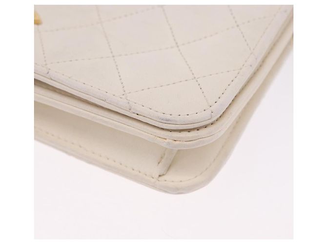 CHANEL Matelasse Chain Shoulder Bag Lamb Skin White Gold CC - vista 16
