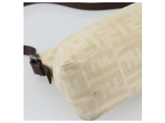 FENDI Zucca Canvas Mamma Baguette Shoulder Bag Ivory Silver - vista 17