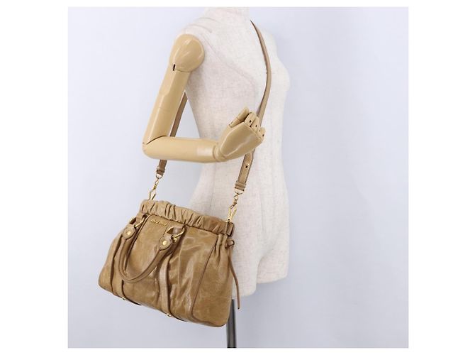 Miu Miu Vitellolux Hand Bag Leather 2way Beige Gold - vista 25