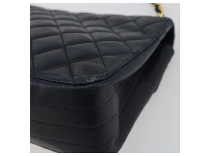 CHANEL Matelasse Chain Shoulder Bag Lamb Skin Navy Gold CC - vista 15