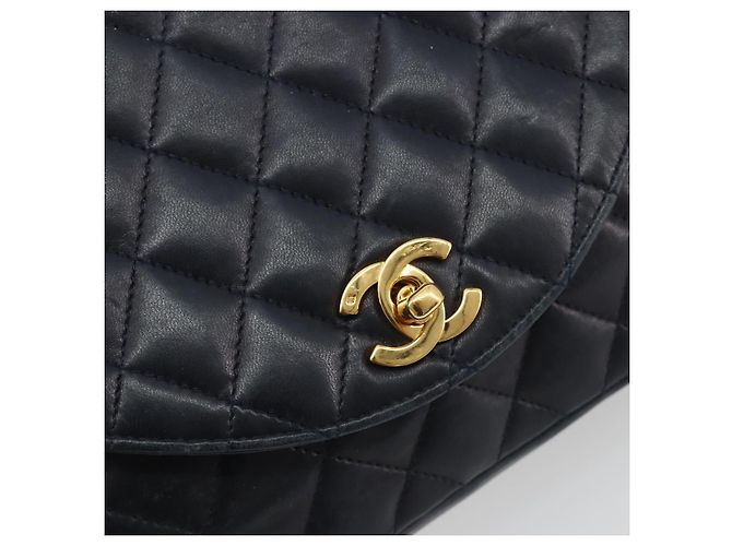 CHANEL Matelasse Chain Shoulder Bag Lamb Skin Navy Gold CC - vista 17