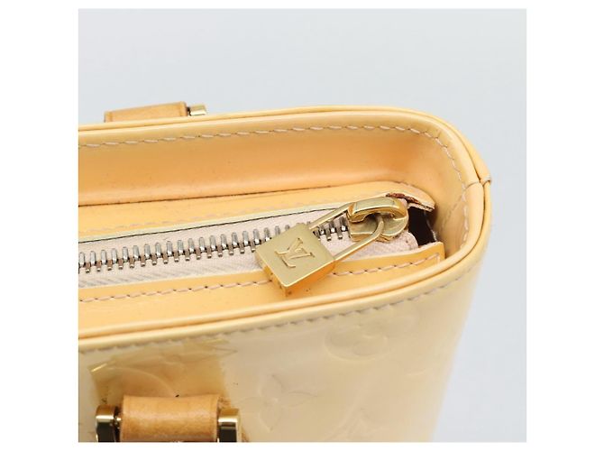 LOUIS VUITTON Monogram Vernis Houston Bag Marshmallow Pink M91302 LV - vista 17