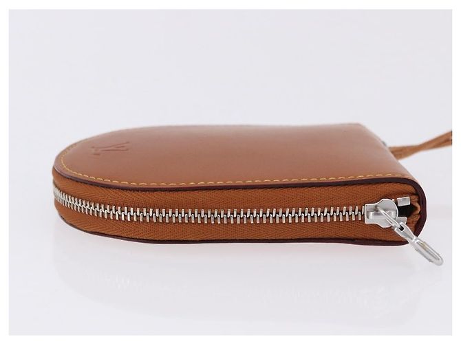 LOUIS VUITTON Nomad Neck Wallet Brown LV - vista 3