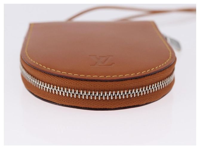 LOUIS VUITTON Nomad Neck Wallet Brown LV - vista 5