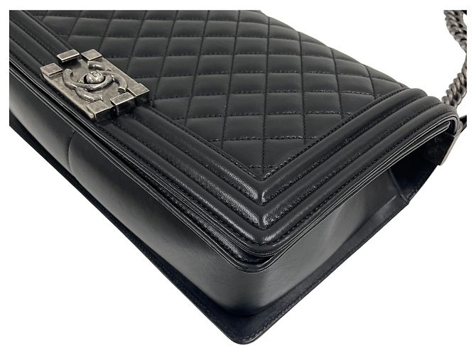Chanel Boy Large Schultertasche aus Lammleder mit Vintage-Silberkette Schwarz - Ansicht 7