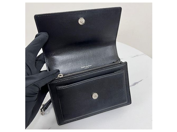 Autre Marque Mini Crossbody-Tasche mit Kette Schwarz mit silberner Hardware - Ansicht 15