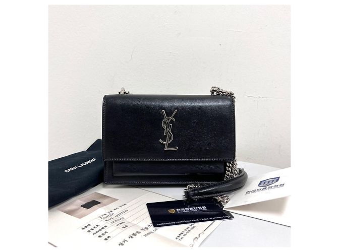 Autre Marque Mini Crossbody-Tasche mit Kette Schwarz mit silberner Hardware - Ansicht 4