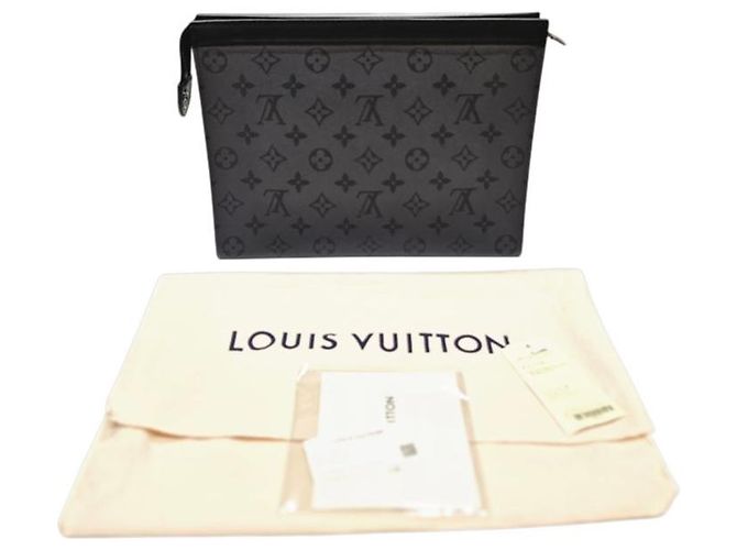 Louis Vuitton Borsa a Pochette Voyage Eclipse Reverse Pushette Nero - vista 12