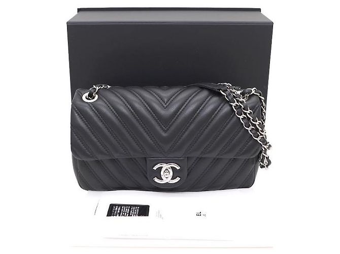 Chanel Borsa a spalla e borsa crossbody Classic in chevron in pelle di agnello Nero - vista 8