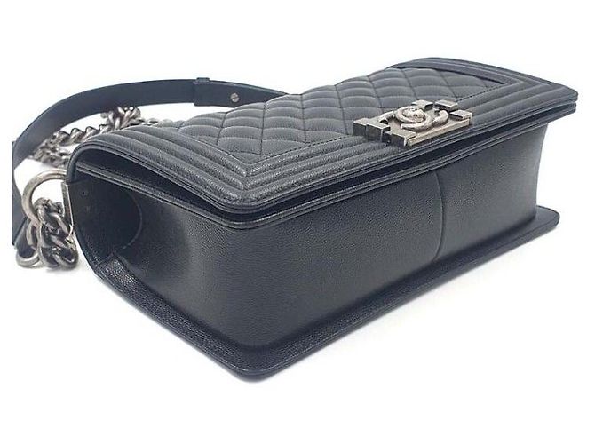 Chanel Caviar Boy Bag Medium Nero - vista 8