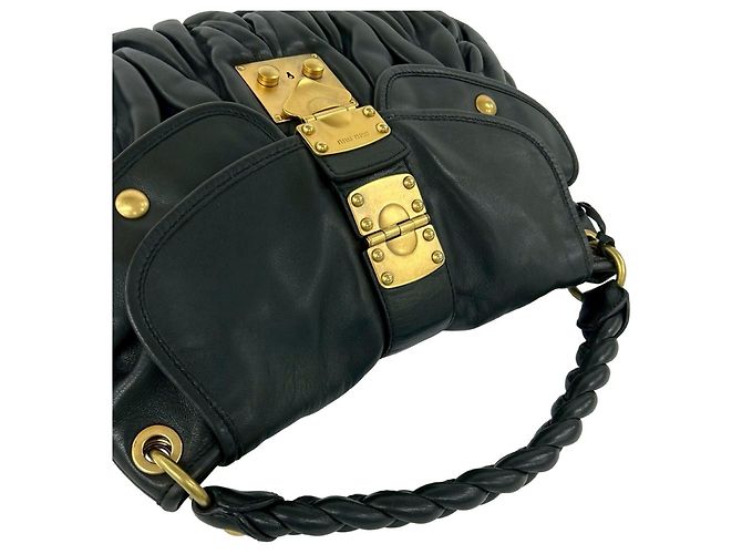 Miu Miu Matelassé Lederhandtasche mit Logo-Hardware Schwarz - Ansicht 4