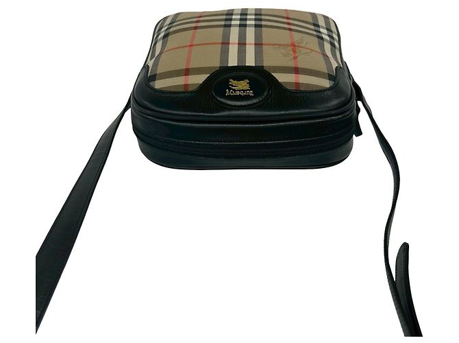 Burberry Shadow Horse Logo Nova Check Pattern Shoulder Bag Black Beige - view 4