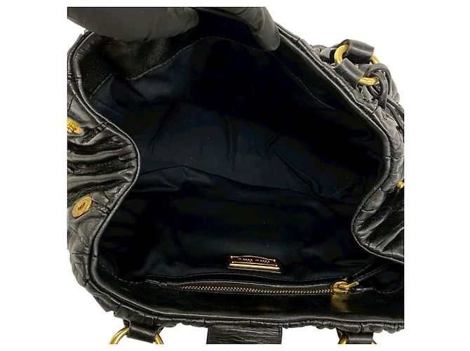 Miu Miu Matelassé Leder 2-Way Handtasche Schwarz - Ansicht 9