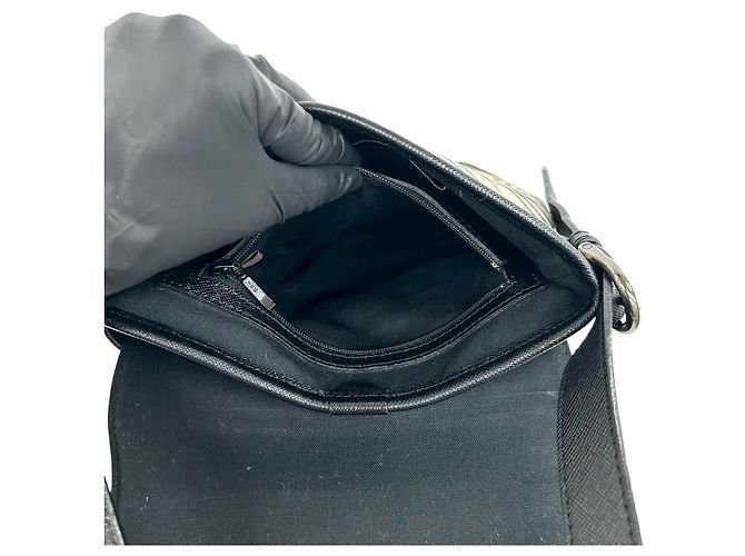 Bolsa de Ombro Burberry em Lona e Couro com Padrão Nova Check e Fecho Turnlock Preto Bege - vista 10