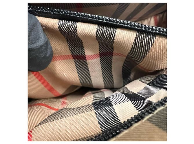 Mini borsa a tracolla Burberry in pelle nera Nero - vista 10