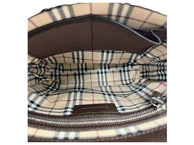 Borsa semi-spalla in pelle Burberry con logo inciso e motivo Nova Check Marrone - vista 9