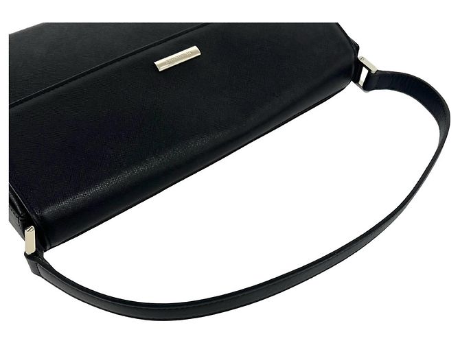 Bolsa de Ombro em Couro Burberry Nova Check Preto - vista 4