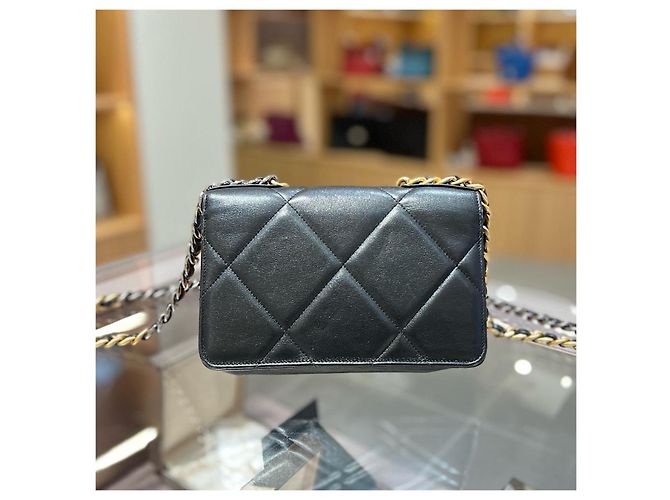 Bolsa de aba Chanel 19 Preto - vista 2