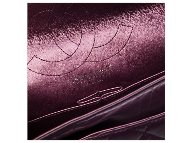 Chanel Reissue 2.55 Double Flap 226 in pelle di vitello invecchiata metallizzata matelassé viola Porpora - vista 5