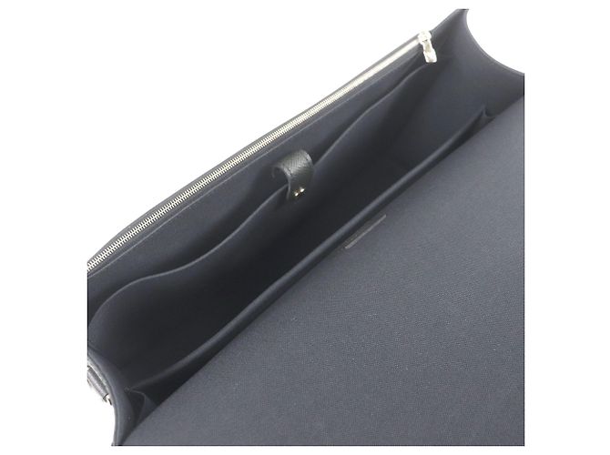 Borsetta Louis Vuitton Anton in Taiga grigio Marrone - vista 4