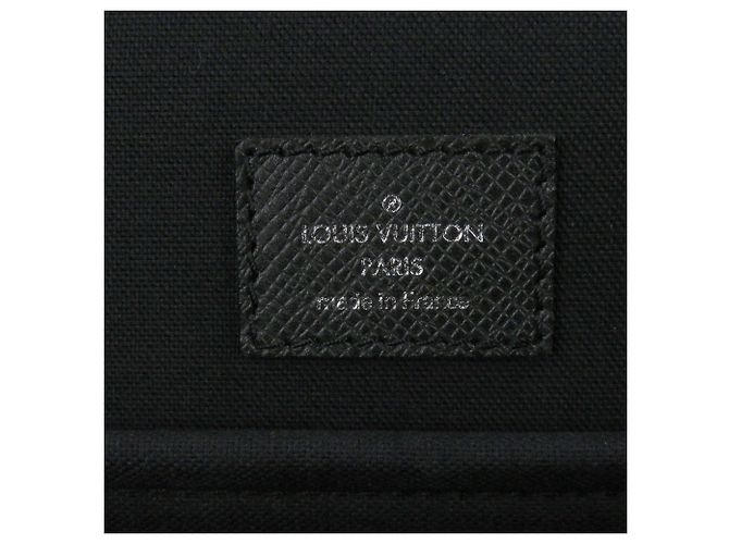 Borsetta Louis Vuitton Anton in Taiga grigio Marrone - vista 5